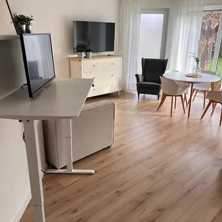 Apartment Am Bahnhof - Self Check-in - Terrasse Niederdorla