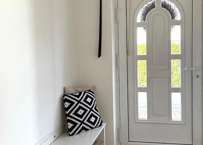 Apartment Am Bahnhof - Self Check-in - Terrasse Niederdorla